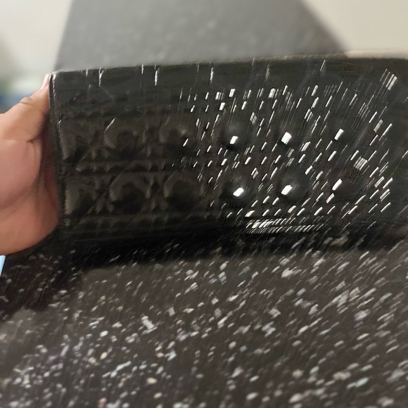 Dior Black Cannage Patent Leather Lady
Dior Clutch - Picture 4 of 8